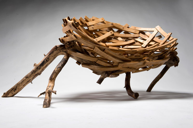 Floris Wubben i jego najnowszy projekt - krzesło „orle gniazdo”